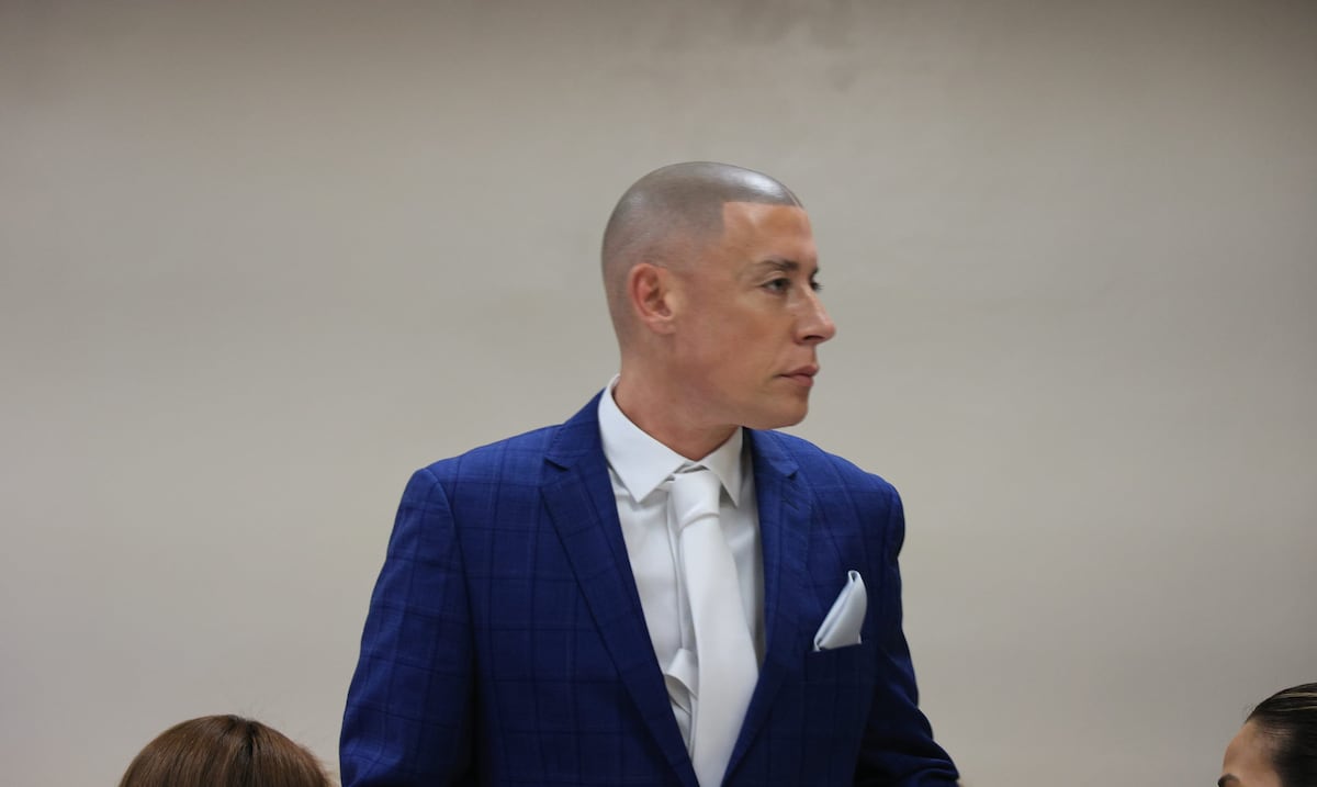 “Erratic maneuvers and driving without a license”: Cosculluela was stopped by police agents in front of gas station in Caguas