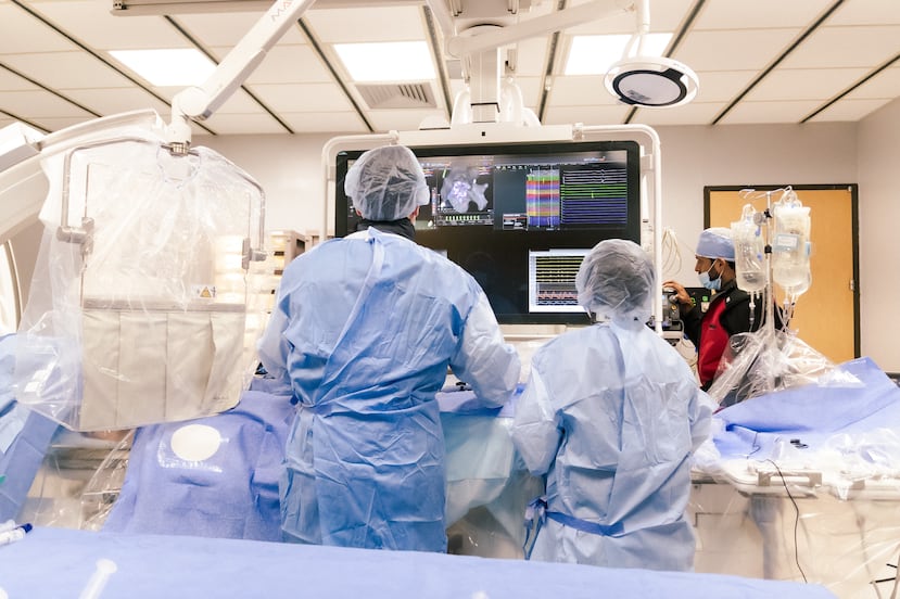 El pasado 29 de septiembre, se estrenó en la isla una nueva tecnología diseñada por Johnson & Johnson que tiene como objetivo que los pacientes tengan un tratamiento eficaz y una recuperación más rápida: VARIPULSE™.