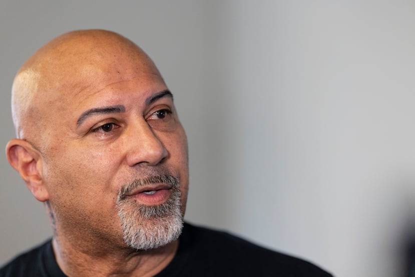 Jordan Maldonado, entrenador y manejador de Amanda Serrano, defiende su decisión y recalca el historial de Erika Cruz.