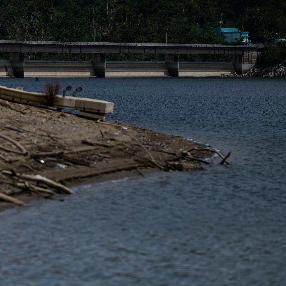 Fachada del embalse La Plata, uno de los impactados por la falta de lluvia.
