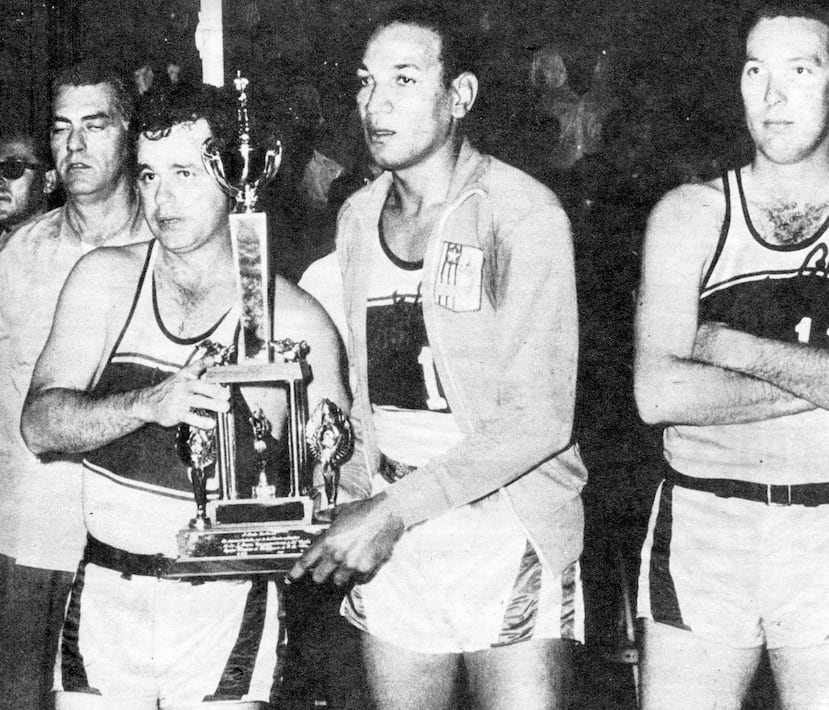 Johnny Báez fue una estrella en todos los niveles: con el Equipo Nacional, con los Cardenales de Río Piedras en el Baloncesto Superior Nacional y el club Real Madrid en el basket español.