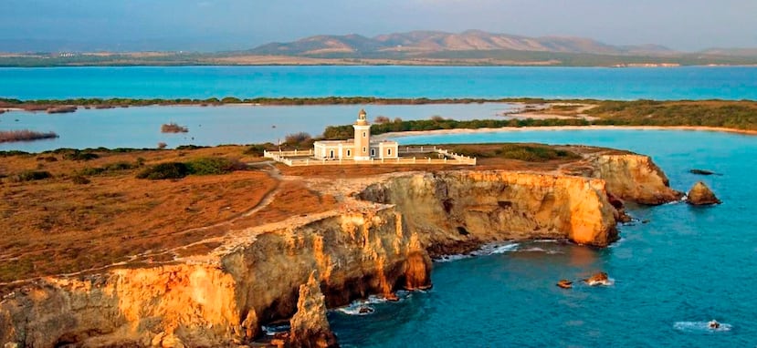 Vista aérea del Faro Los Morrillos, en Cabo Rojo.  (Archivo GFR Media)