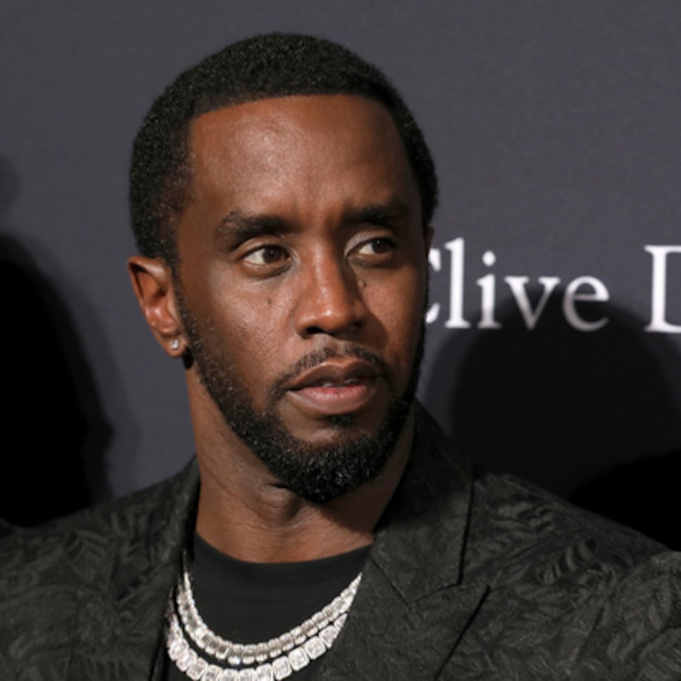 Sean Combs cumple sentencia tras haber sido declarado culpable en julio de dos cargos de transporte para ejercer la prostitución.