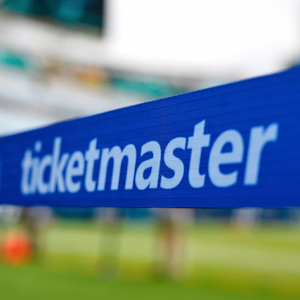 Las denuncias alegan que Live Nation Entertainment y su filial de venta de entradas, Ticketmaster, bloquean la competencia y hacen subir los precios a los aficionados.