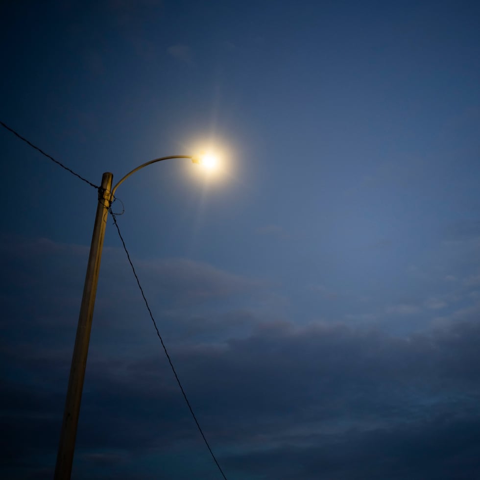 Public lighting works in 35 municipalities are among the projects to be reactivated.