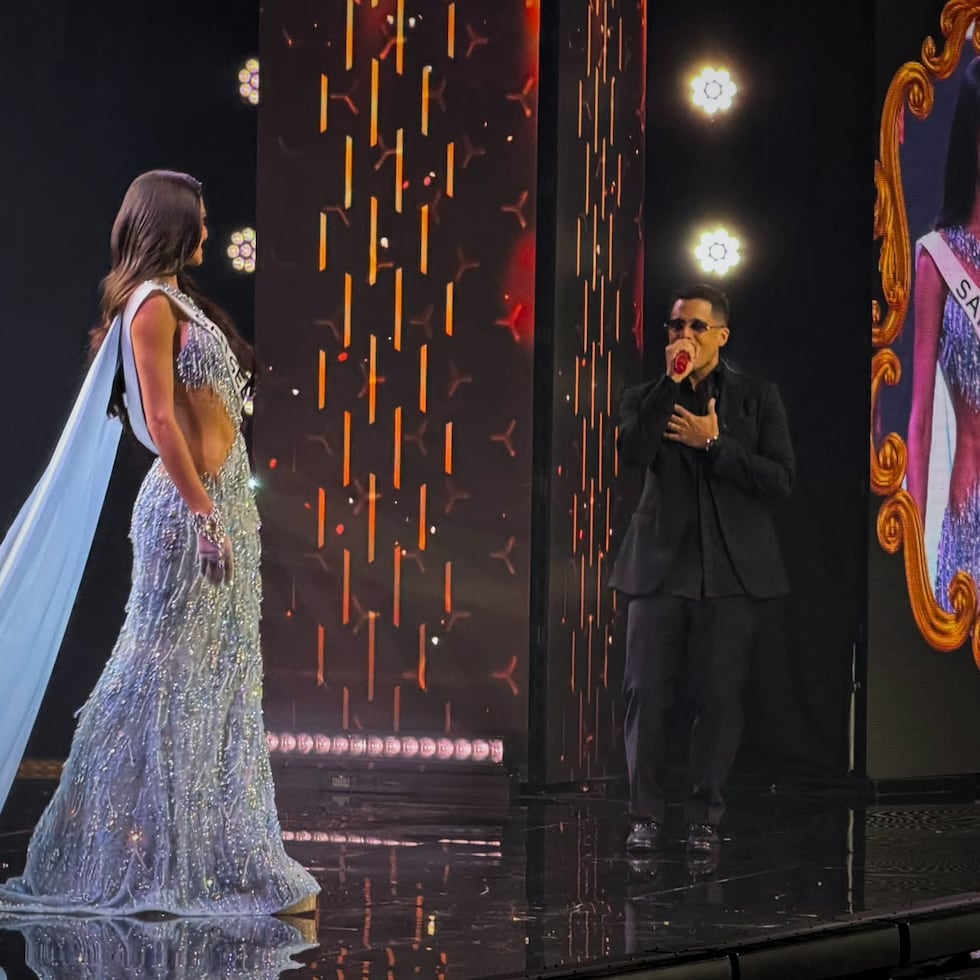 Ken-Y interpretó dos canciones que marcan etapas distintas de su carrera.