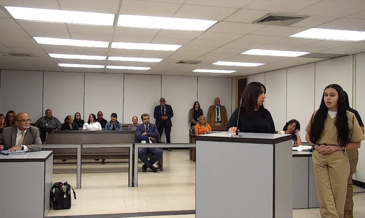 No habrá “entrada trasera”: Tribunal ordena a Anthonieska Avilés usar acceso principal