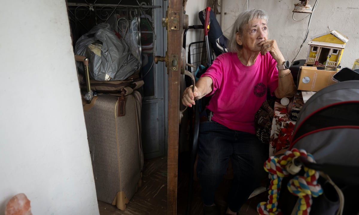 Vivienda presenta opciones de reubicación a anciana de 85 años que enfrenta desahucio en San Juan