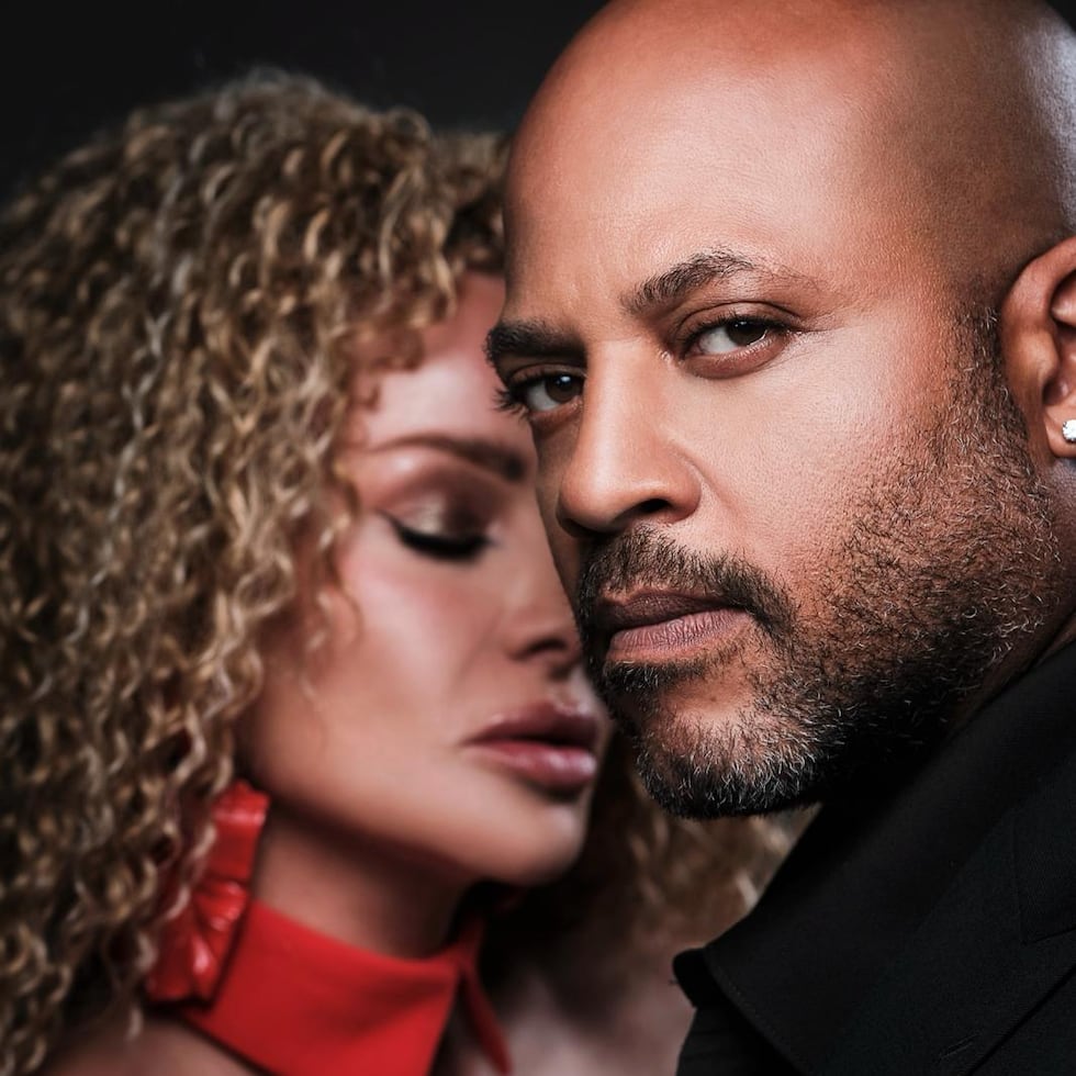 De la mano de la empresa puertorriqueña DH Distributor, el exbaloncelista profesional Elías "Larry" Ayuso presenta las nuevas fragancias masculinas, “Leyenda” y “3”.