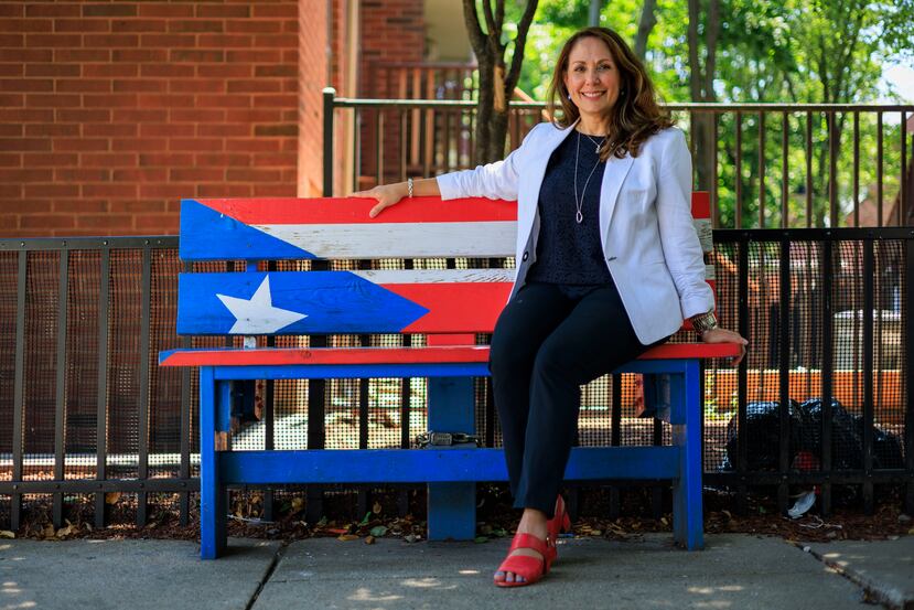 Vanessa Calderón-Rosado, CEO de IBA desde hace dos décadas, conoce y saluda a cada residente de Villa Victoria por sus nombres.