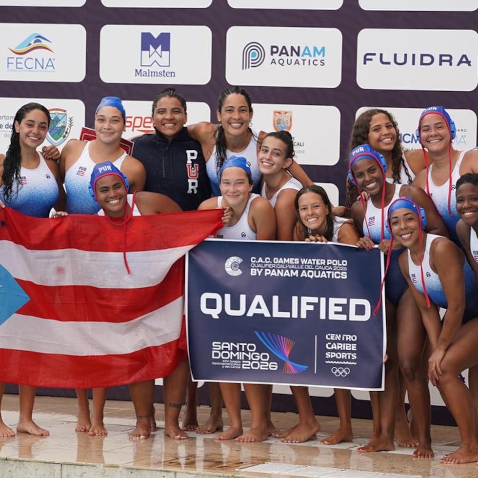 La selección femenina de polo acuático celebra su clasificación a los Centroamericanos de Santo Domingo 2026.