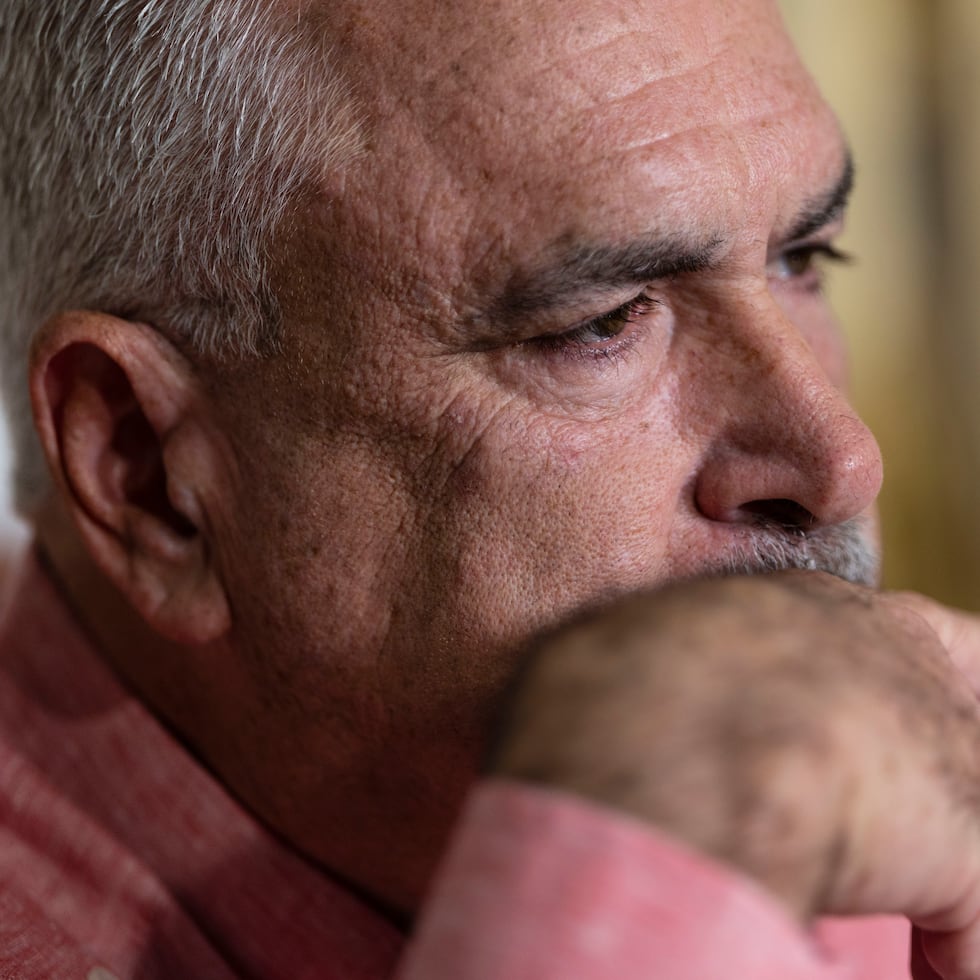 San Juan , Puerto Rico, Abril 28 2026 - - - El presidente del senado de Puerto Rico, Thomas Rivera Schatz convocó a los medios a una conferencia de prensa para hablar de varios temas, entre ellos, la entrega de planillas del asesor del gobierno de Jenniffer y exsecretario justicia Antonio Sagardia y de la investigación a la actual secretaria de familia Suzanne Roig Fuertes.
####
FOTO POR: xavier.araujo@gfrmedia.com
Xavier Araújo / GFR Media / Araujo