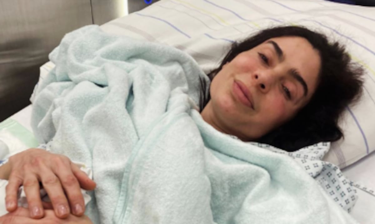Laura Hernández completa su primer ciclo de quimioterapia en Alemania