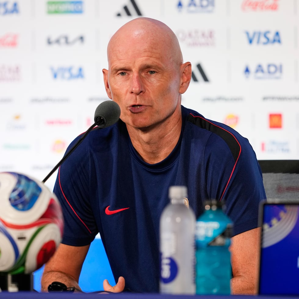 El entrenador de Noruega, Ståle Solbakken, se enteró de la victoria de Brasil sobre Japón en medio de una conferencia de prensa.