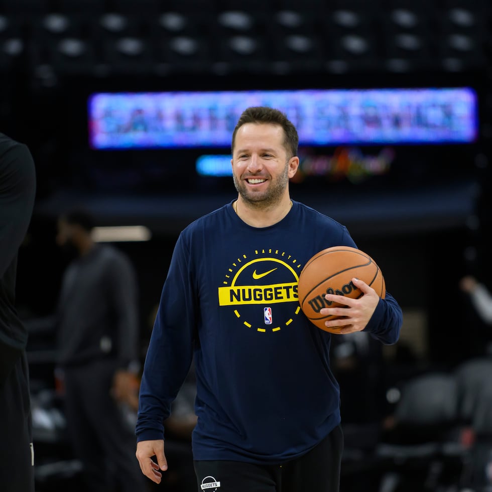 Barea tiene su primera experiencia en la liga veraniega como dirigente de los Nuggets.