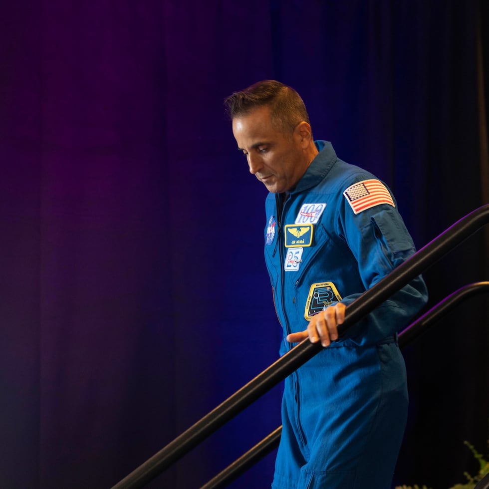 Joseph Acabá Herrero fue el primer boricua astronauta de la NASA.