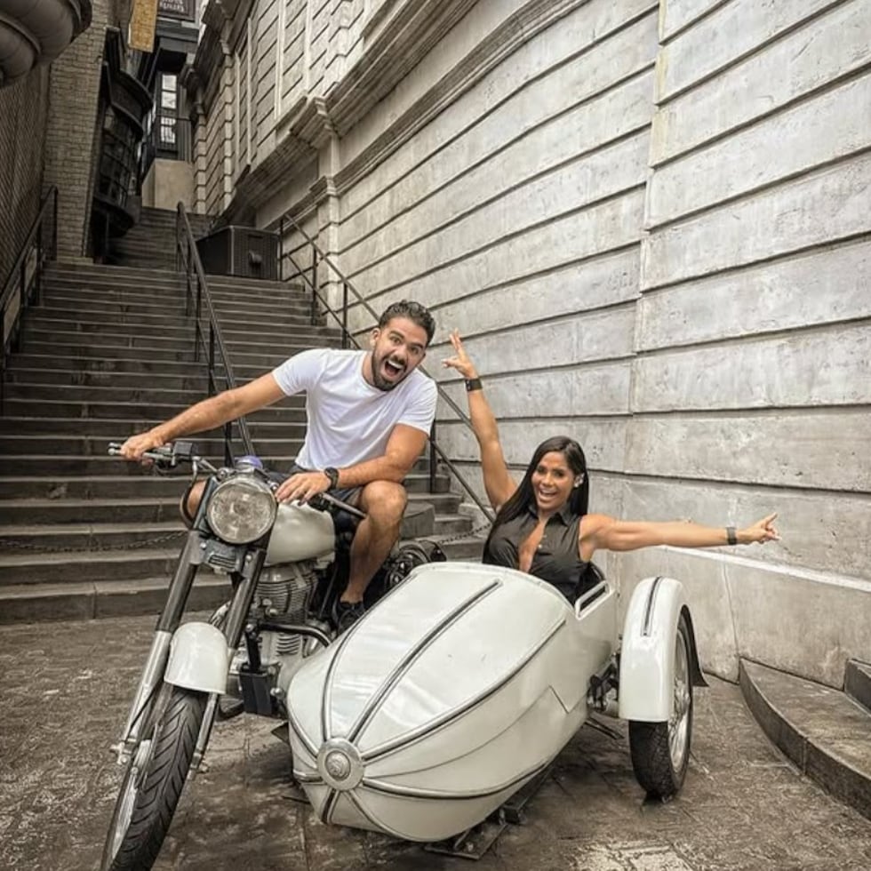 Carlos Adyan y Maripily Rivera en Universal Studios, en Orlando.