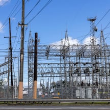 The photo shows a view of the Sabana Abajo power substation operated by the Electric Power Authority.