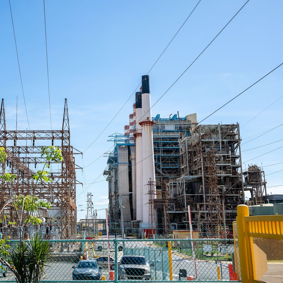El portavoz de Genera, Iván Báez, había anticipado también que la Unidad 6 de la central, apagada desde el 16 de julio, podría igualmente retornar a servicio durante la noche del miércoles.