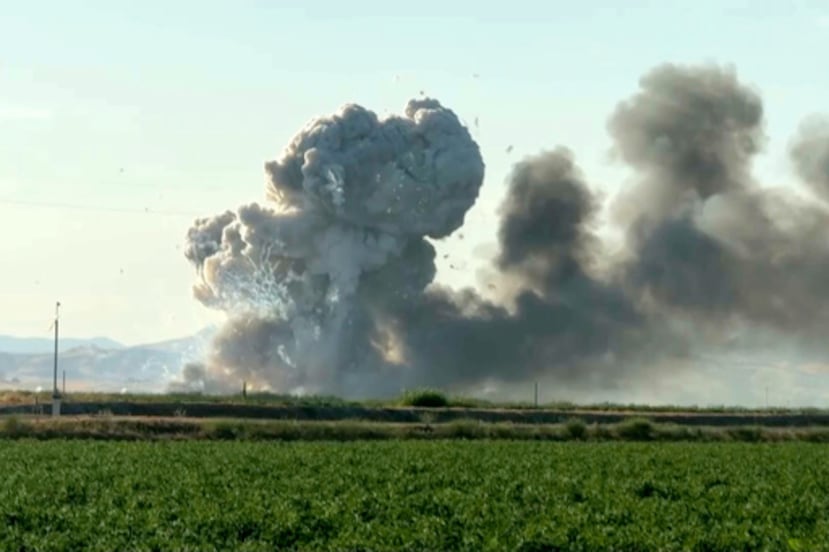 Explosión en almacén de fuegos artificiales en Esparto, California.