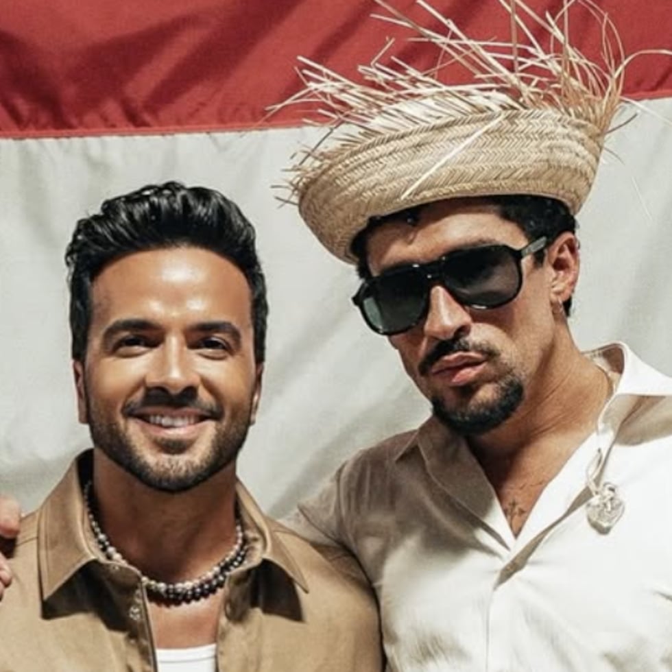 Los puertorriqueños Luis Fonsi, a la izquierda, y Bad Bunny, a la derecha, compartieron durante la pasada residencia del segundo "No me quiero ir de aquí" en Puerto Rico. (Foto Truco)
