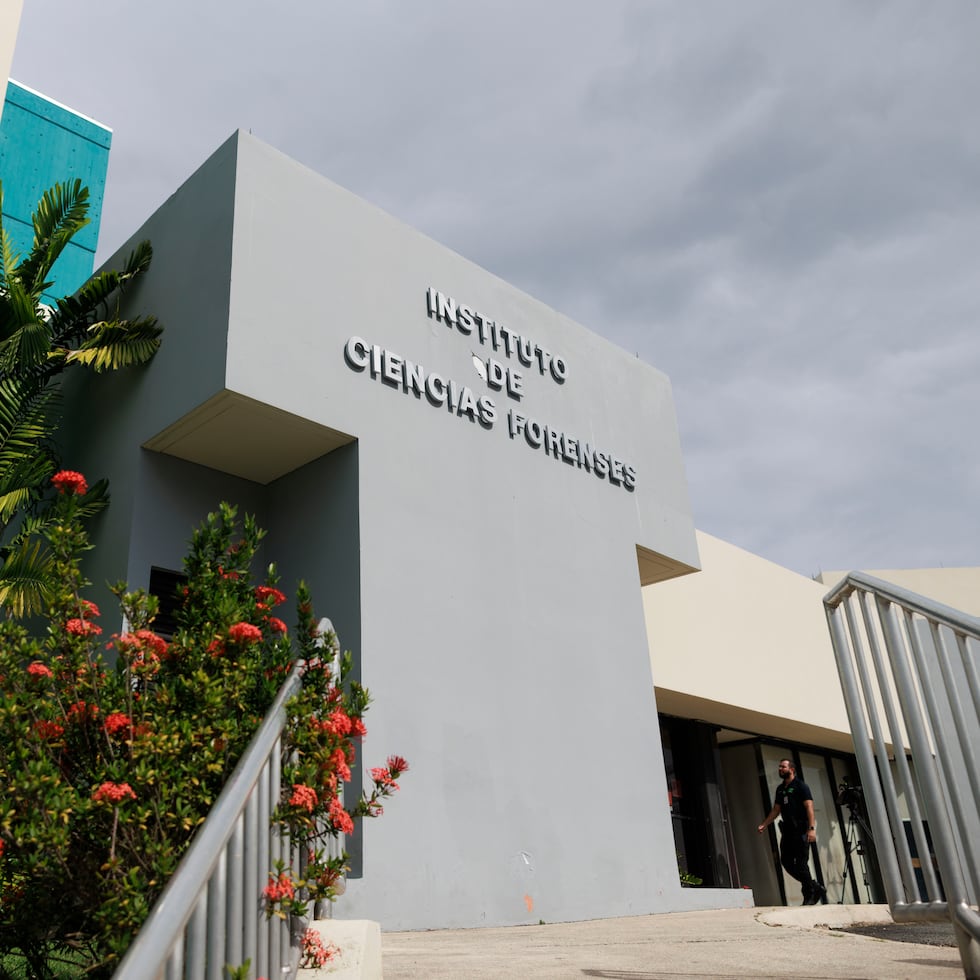 La evidencia recopilada en la gasolinera fue enviada al Instituto de Ciencias Forenses.