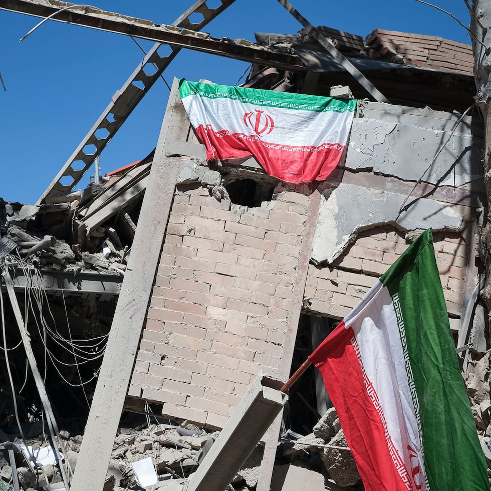 Las ruinas de uno de los edificios de la Universidad Sharif de Teherán este martes tras ser atacada el lunes por Estados Unidos e Israel.