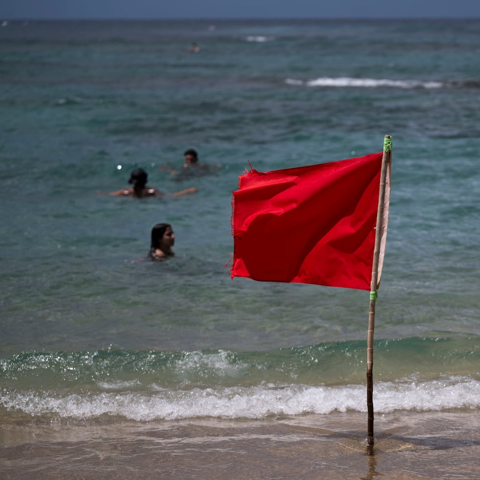 Although the greatest danger is along the northern coast, areas in the west and southwest—such as Mayagüez and Cabo Rojo—could also experience dangerous rip currents.