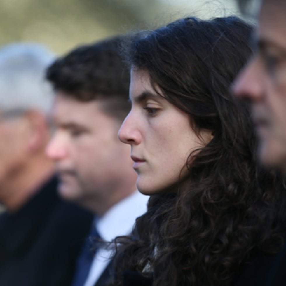 Tatiana Schlossberg, segunda a la derecha, nieta del presidente J.F. Kennedy