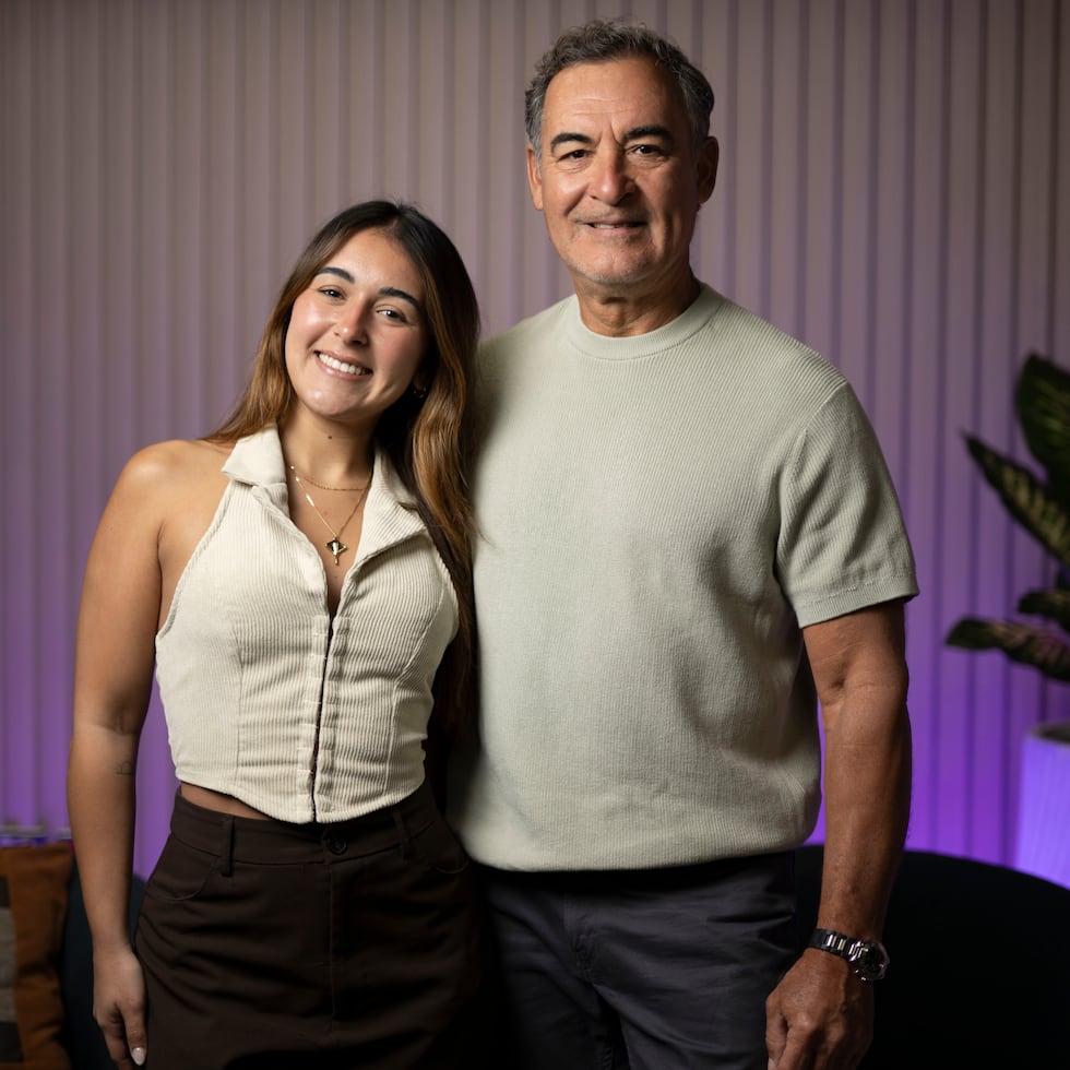 Desde que comenzó su carrera, hace cinco años, Marena ha mostrado a su familia. La intención nunca fue hacer a su padre viral, sino que esa “realidad de ese día, lo grabé y así salió”.