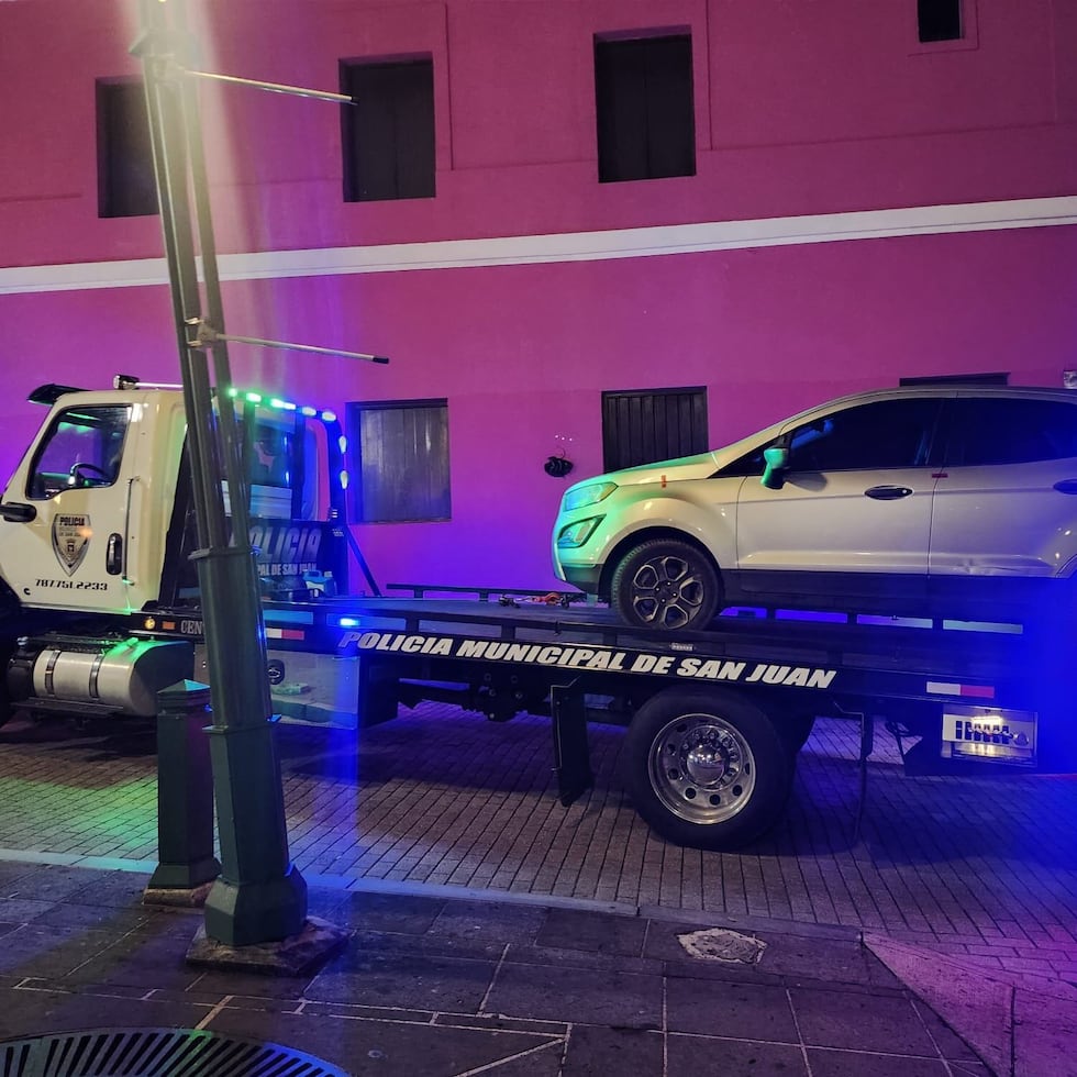 Vehicle occupied by suspects in the murder of a tourist in Old San Juan.