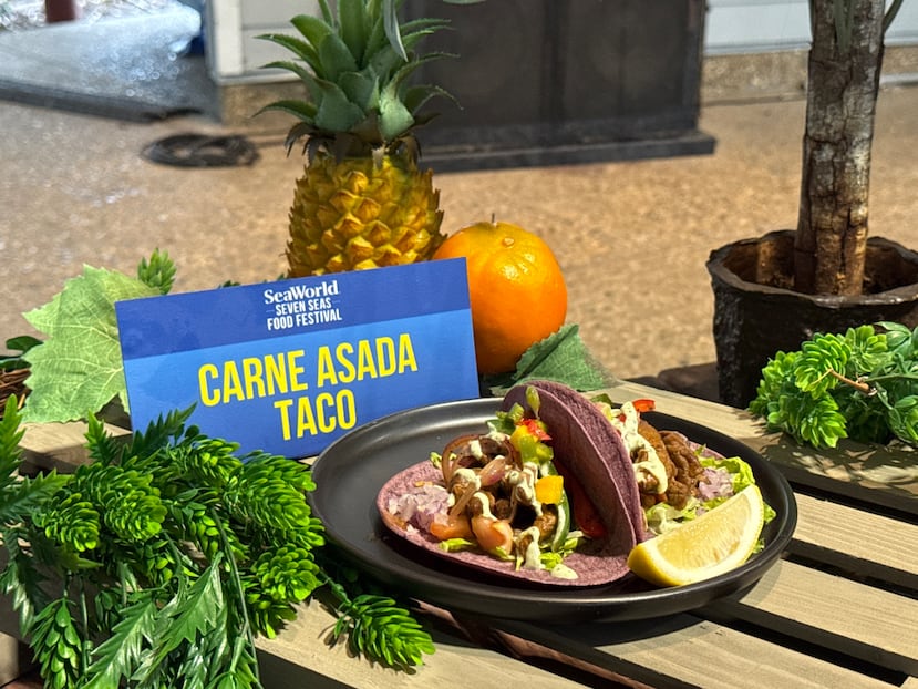 Tacos de carne asada en festival de SeaWorld.