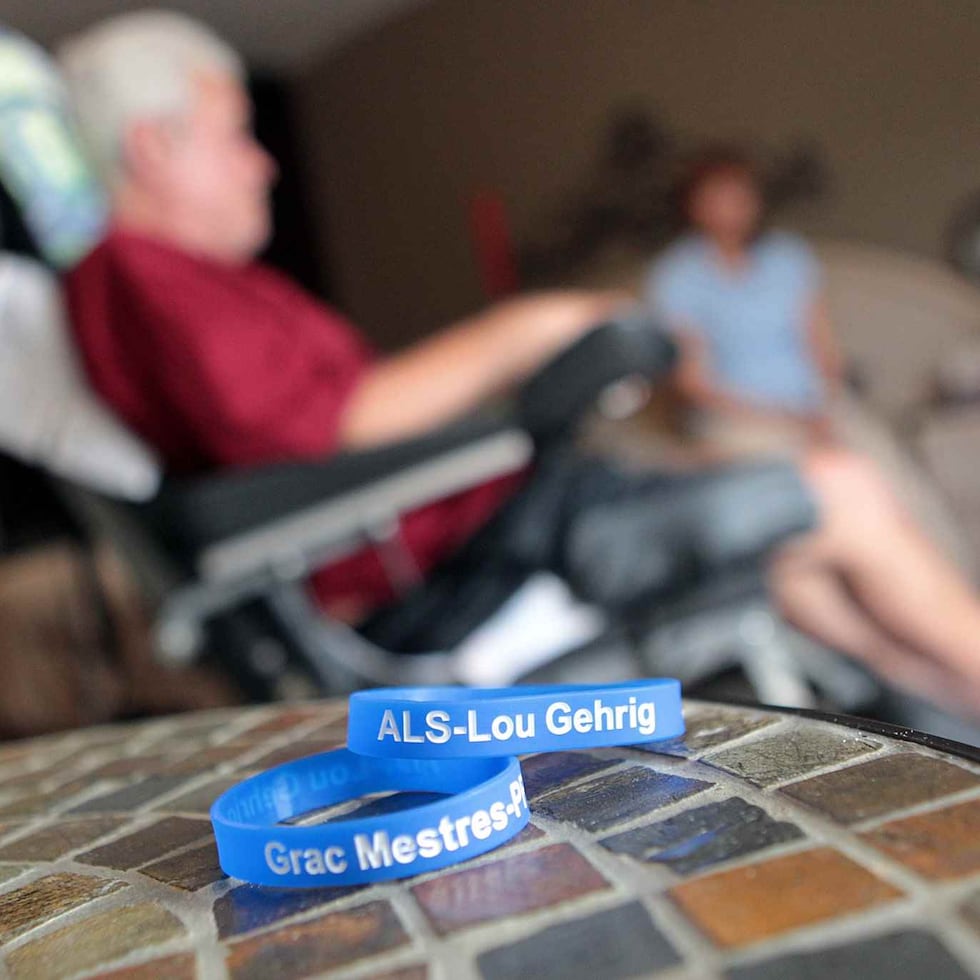 La causa exacta de la esclerosis lateral amiotrófica se desconocw.