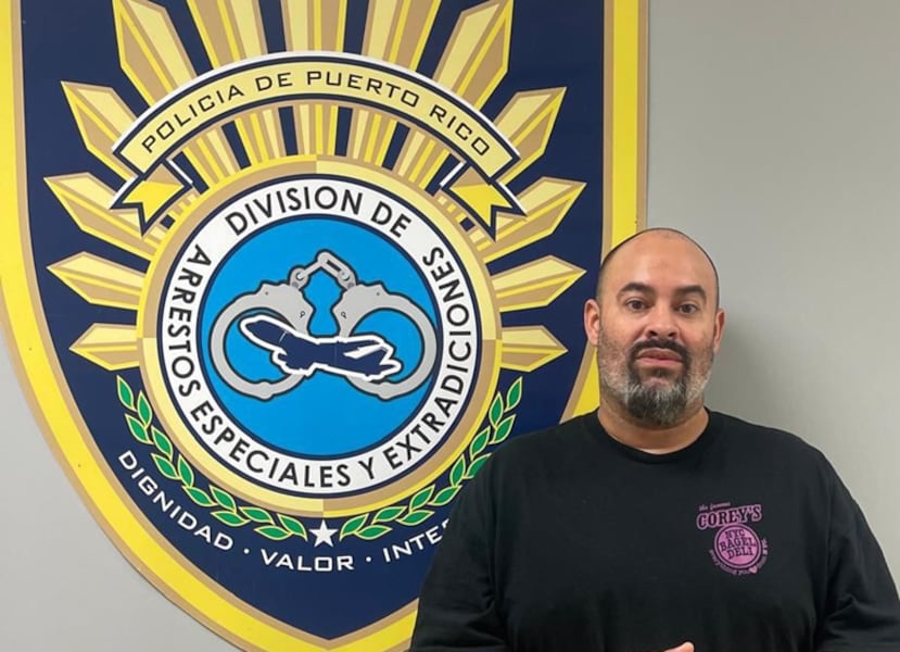 Agentes de la División de Arrestos Especiales y Extradiciones del Negociado de Inteligencia y Arrestos diligenciaron una orden de arresto contra Iván Torres, de 45 años y residente en ese estado, a las 11:40 a.m. en la Comandancia de Bayamón.