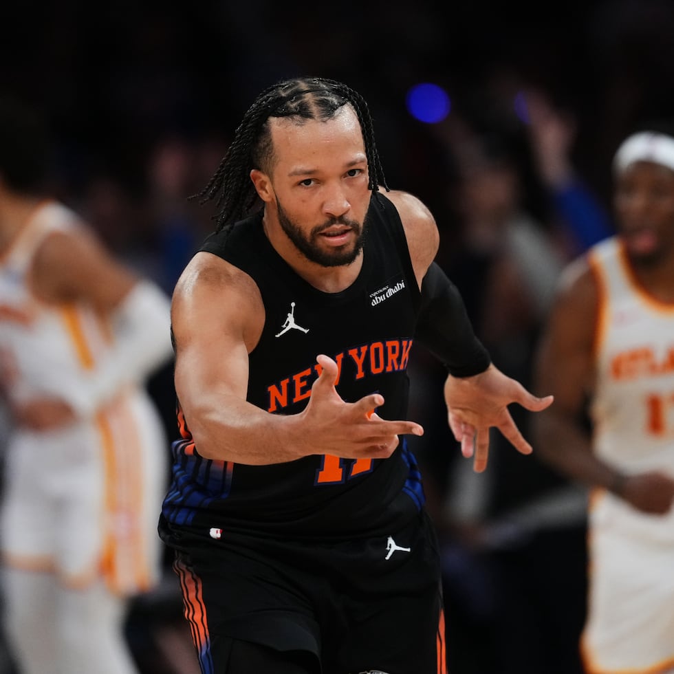 Jalen Brunson lució con 39 puntos en el triunfo de los Knicks en el quinto juego de la serie ante Atlanta.