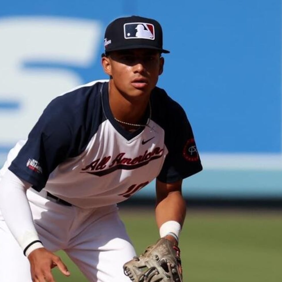 Aiden Ruiz, whose paternal grandparents are from Moca and maternal grandmother is from Ponce, is emerging as the best defensive shortstop in his draft class.