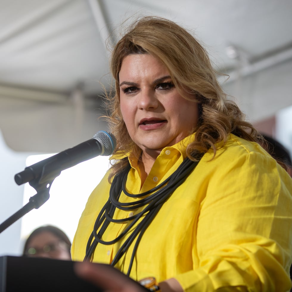 El sector empresarial y comercial del país celebró con cautela la demanda del gobierno de Jenniffer González Colón para declarar nulo el contrato con LUMA Energy, en parte por la posibilidad de que esto desencadene en más problemas con el ya maltrecho servicio energético y que no se garantice la reconstrucción del sistema.