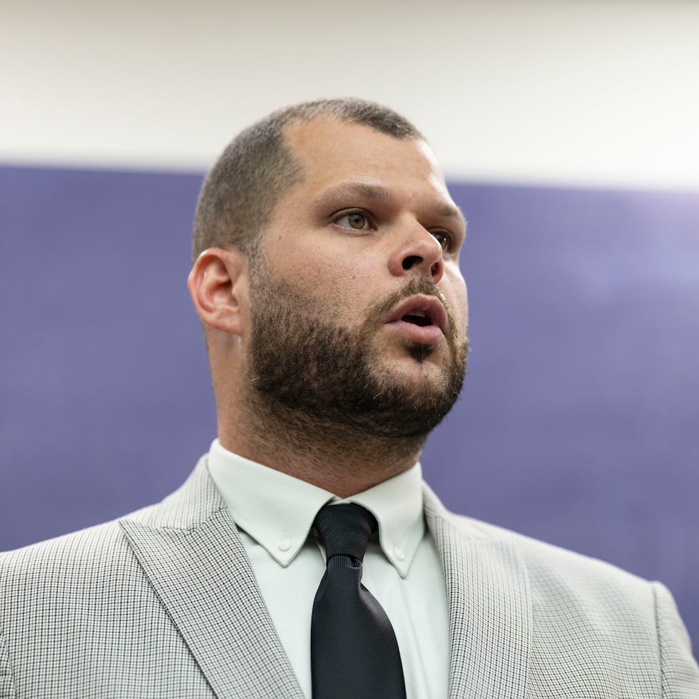 Juan Rosario Hernández argued that all the rules formulated “already exist” because, since HUD was created, subsidized housing was established as “a place of transition”.