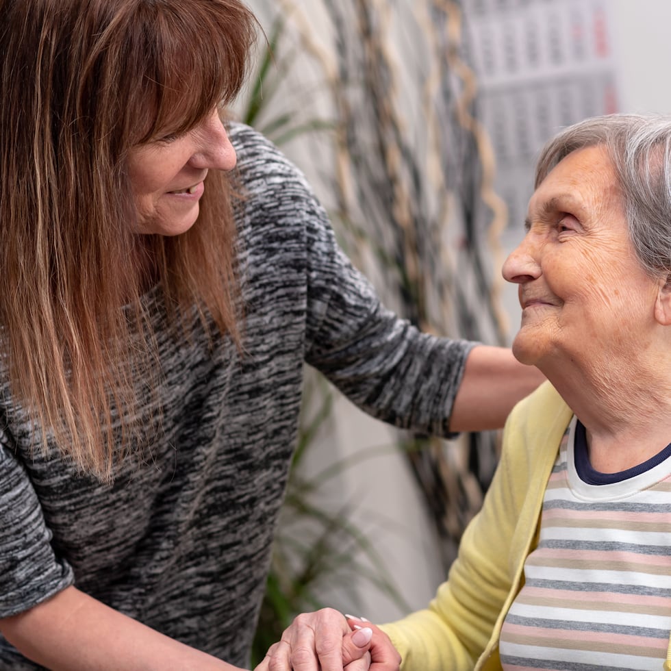 La Línea 2-1-1 busca prevenir que el cuidador llegue a la etapa de crisis de emergencia y evitar que “estén descompensados emocionalmente”.