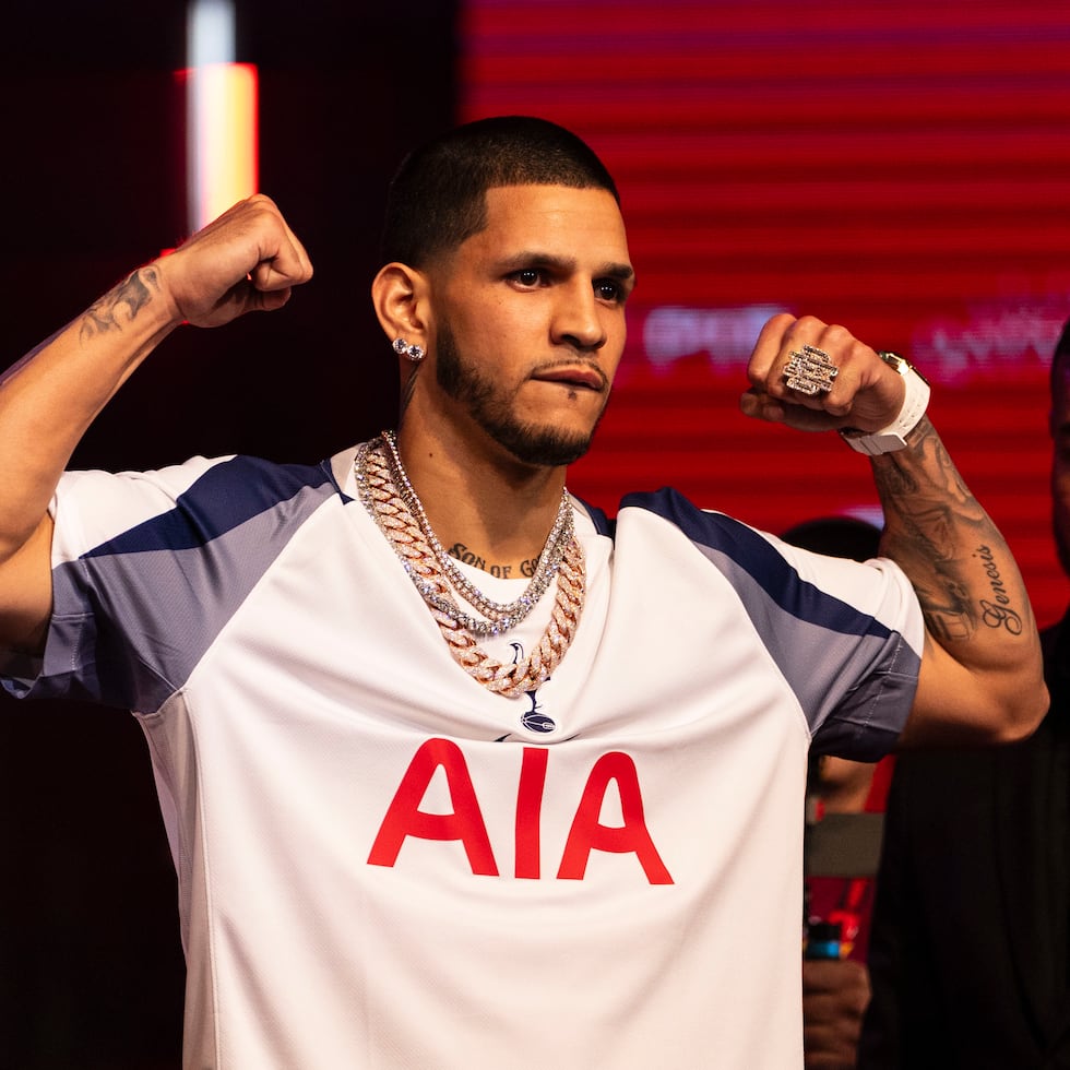 Edgar Berlanga indicó que el contrato con Zuffa Boxing tendrá una duración de tres años. Su primer compromiso del acuerdo debe ser en julio próximo.