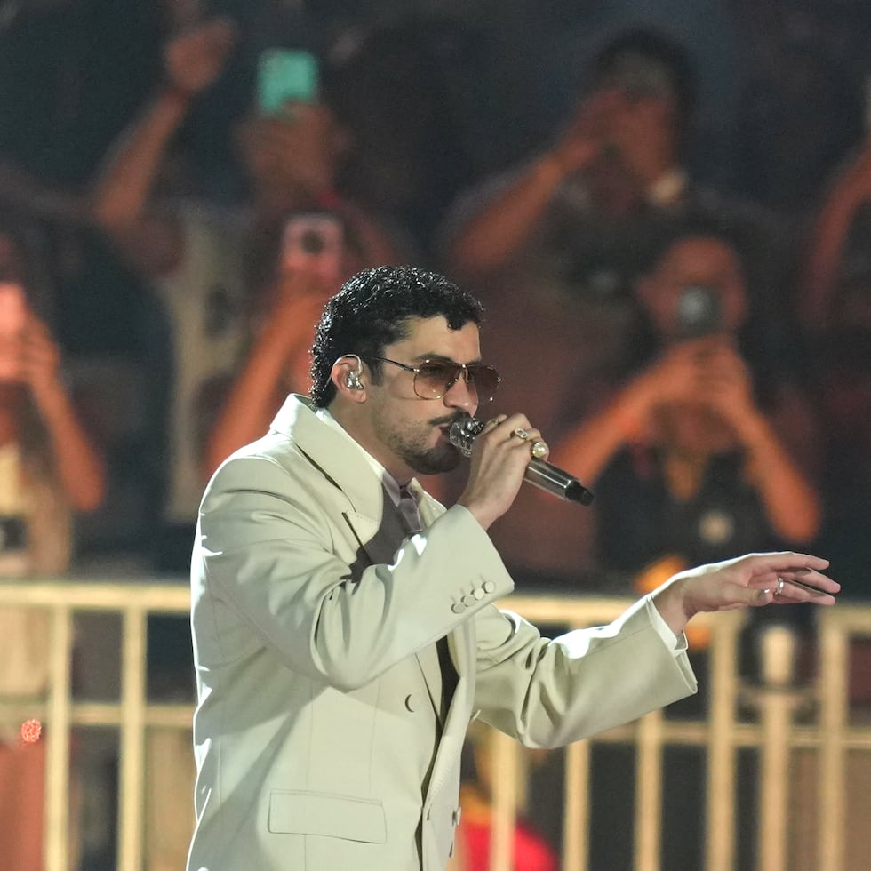 Bad Bunny está medio de una gira en la que dará 29 conciertos por Europa.