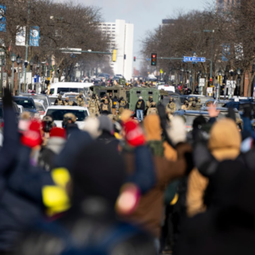 Investigadores de la Oficina de Responsabilidad Profesional de CBP llevaron a cabo el análisis basado en una revisión de las imágenes de las cámaras corporales y documentos de la agencia, según el aviso.
