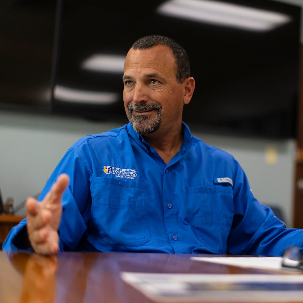 Ernesto Vázquez Martínez es la tercera generación que preside la Universidad Politécnica, siendo su abuelo, Ernesto Vázquez Torres, el fundador de la institución que ahora es un referente en Puerto Rico cuando de habla de profesiones STEM.