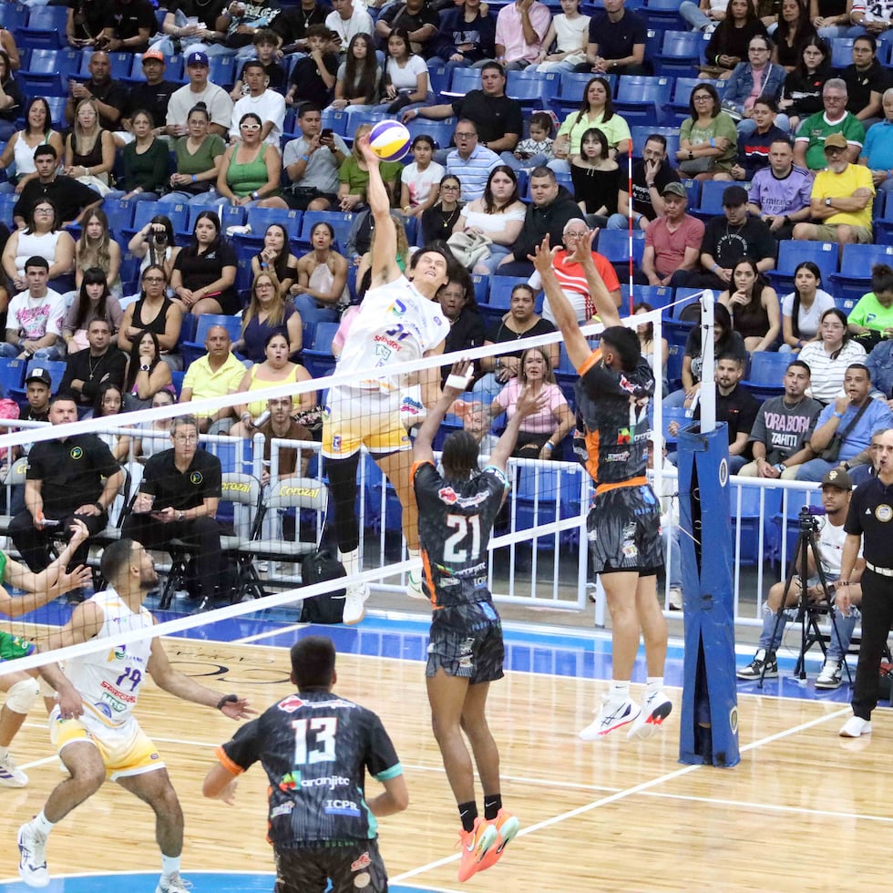 El refuerzo Spencer Olivier y Plataneros de Corozal están en calendario para iniciar este sábado la semifinal ante Yauco si la protesta de los Changos no prospera.