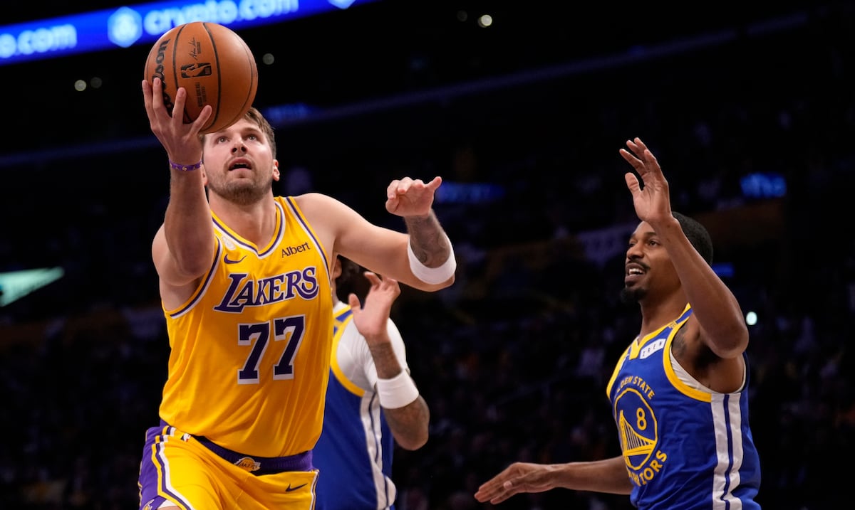 Novato puertorriqueño Lendeborg protagoniza disputa con Doncic en debut en la NBA