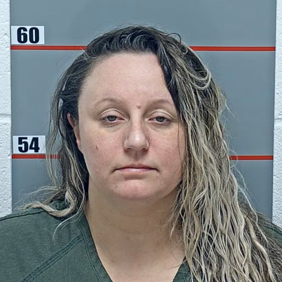 Danielle Bertothy fue sentenciada a cinco años de prisión y pagar una restitución por los daños causados al incendiar una propiedad con varios negocios en Cabo Rojo.