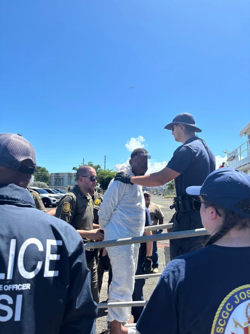 Imagen suministrada por HSI en relación a la acusación de tres personas por el caso de la yola que naufragó cerca de Isla de Mona, donde fallecieron tres personas y otras 12 quedaron desaparecidas.