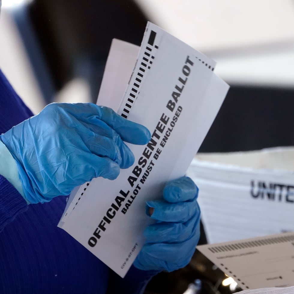 Los agentes del FBI inspeccionaron el centro electoral de operaciones del Condado de Fulton, cuya ciudad principal es Atlanta y que fue clave para la victoria del demócrata Joe Biden ante Trump en noviembre de 2020