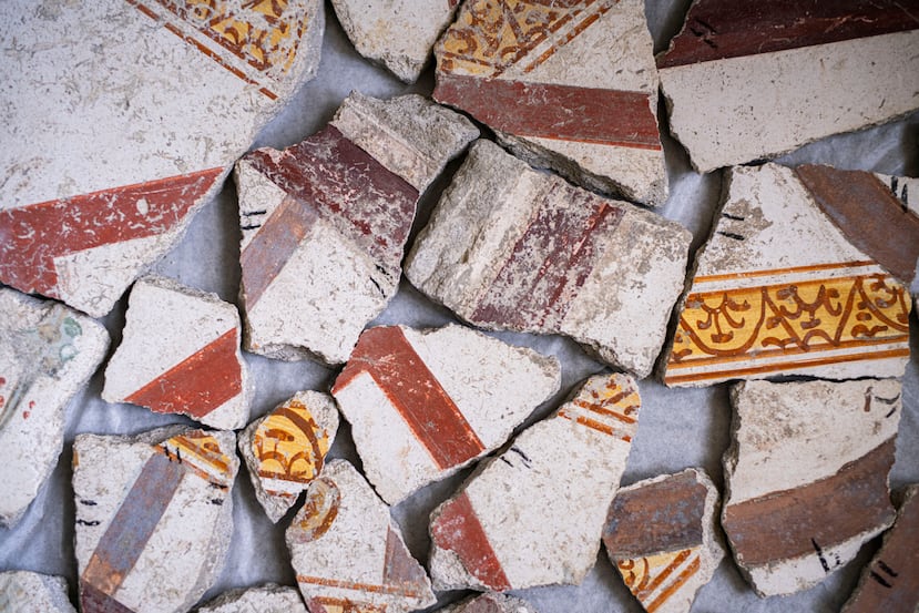 ROMA, 27/11/2025.- Un robot guiado por inteligencia artificial ha ayudado a recomponer frescos fragmentados del área arqueológica de Pompeya, la ciudad destruida por la erupción del Vesubio en el año 79, utilizando la robótica para reordenar los restos como si se tratara de un rompecabezas. EFE/ Parque Arqueológico De Pompeya *****SOLO USO EDITORIAL/SOLO DISPONIBLE PARA ILUSTRAR LA NOTICIA QUE ACOMPAÑA (CRÉDITO OBLIGATORIO) *****