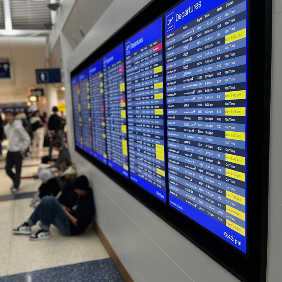 Los vuelos atrasados son comunes en estos últimos meses.